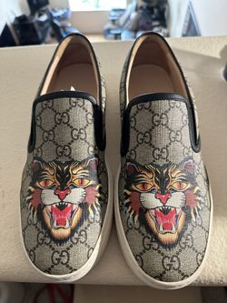 Gucci Black/Beige GG Supreme Canvas Tiger Print Slip On Sneakers