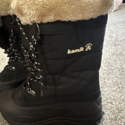 Kamik Women's Shellback Insulated Winter Boot,White,