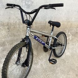 GT FREESTYLE 20 BMX BIKE