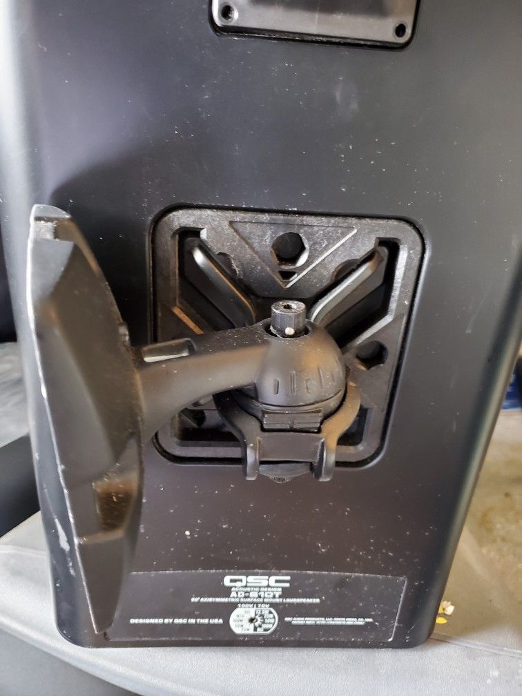 QSC SPEAKER for Sale in Tampa, FL OfferUp