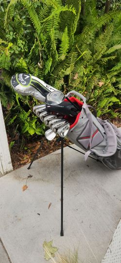 Taylormade Golf Clubs Full Set RH. R7 Irons, Wedge, Fairway Wood, Hybrid & Driver