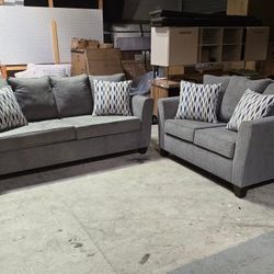 Montana SOFA & LOVESEAT $725
