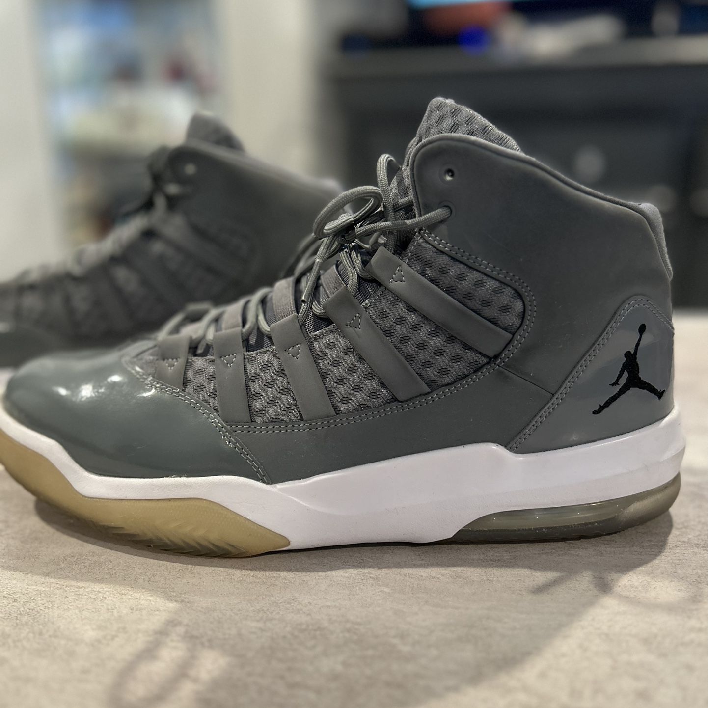 Nike Jordan Max Aura “Cool Grey” Size 13