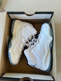 Kids legend blue Jordan 11 size 11c