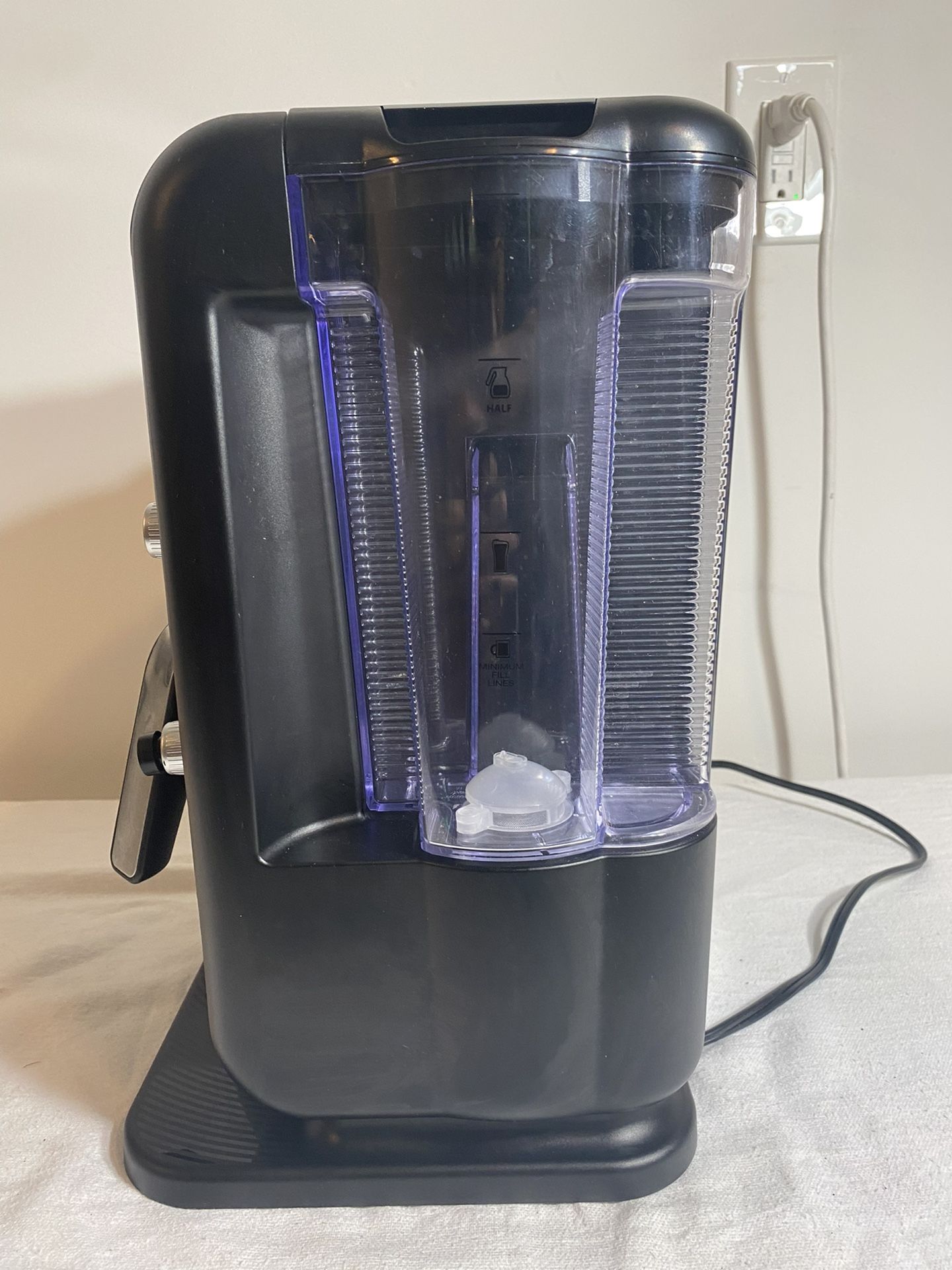 Ninja CP307 Hot and Cold Brewed System, AutoiQ Tea and Coffee Maker