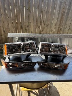 Chevy & GMC headlight assembly kit