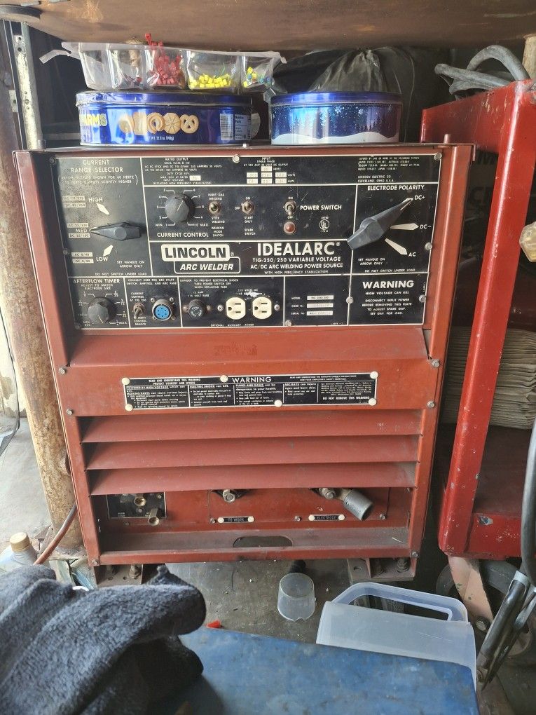Lincoln Idealarc Tig-250 Welder