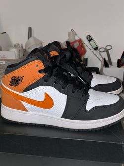 Jordan 1 Mid Shattered