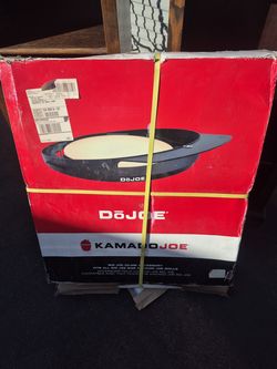 New KamadoJoe Big Joe pizza grill insert