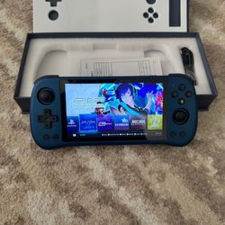 Handheld Game Console