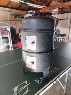 BBQ grill / smoker