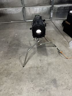ETC Source Four 19 Degree | 750W Ellipsoidal with 19 Degree Lens,