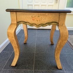 Hand-painted French Provincial-style Hardwood Assent Table