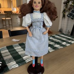 Wizard Of Oz Dorothy Doll + Stand 