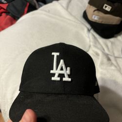 Dodgers Black Fitted Size 7