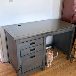 Desk with usb ports and drawers