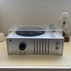 Crosby Vinyl Record Player - Modern 