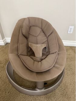 Nuna leaf grow swing