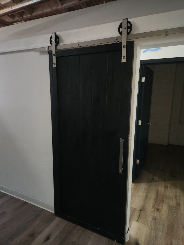 Sliding Barn Door With Hardware