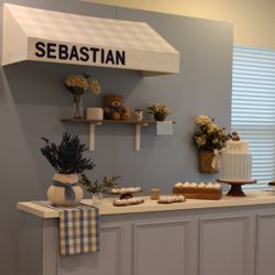 Backdrop + Bar/Table for Sale (READ ENTIRE DESCRIPTION)