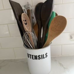 Utensils Holder 