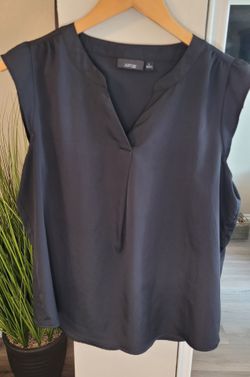 Black Sleeveless Blouse Size L