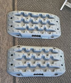 Traction boards for off-road