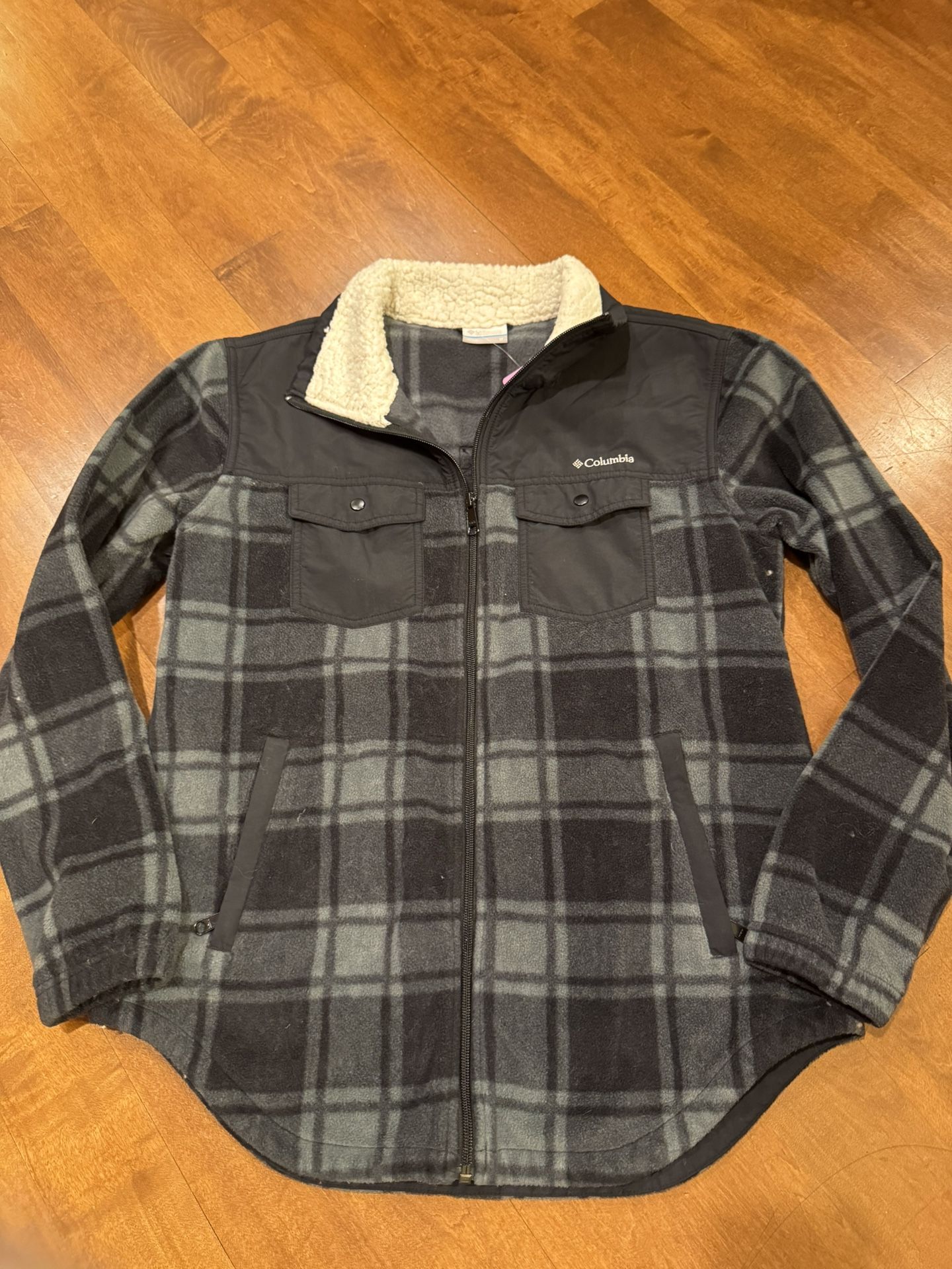 Men’s Columbia plaid fleece jacket shipping available
