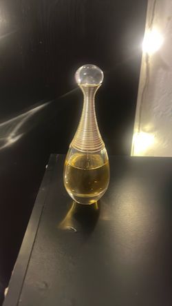 J’ adore Dior perfume