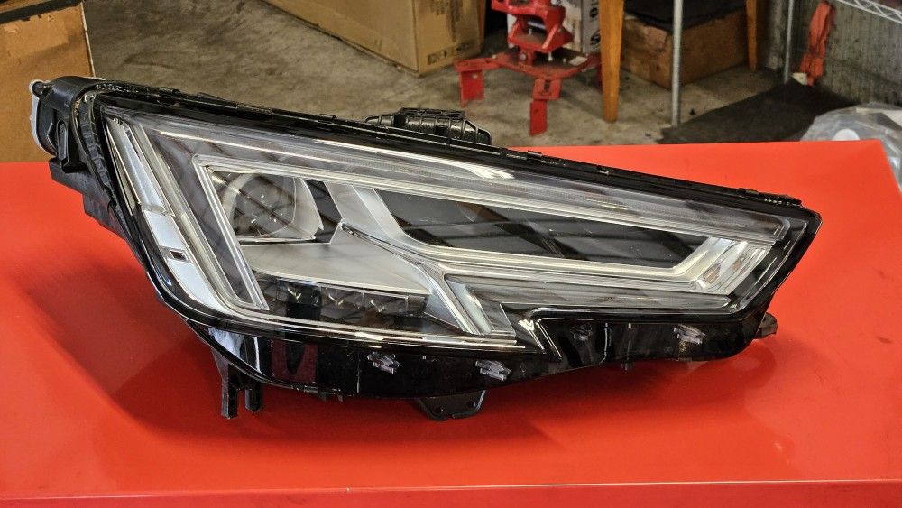 17-19 Audi A4 B9 LED Matrix Headlight