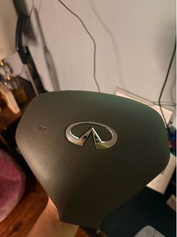 Infinity g37 2010 steering wheel airbag
