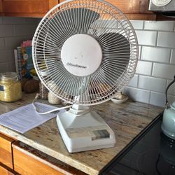 Table Fan