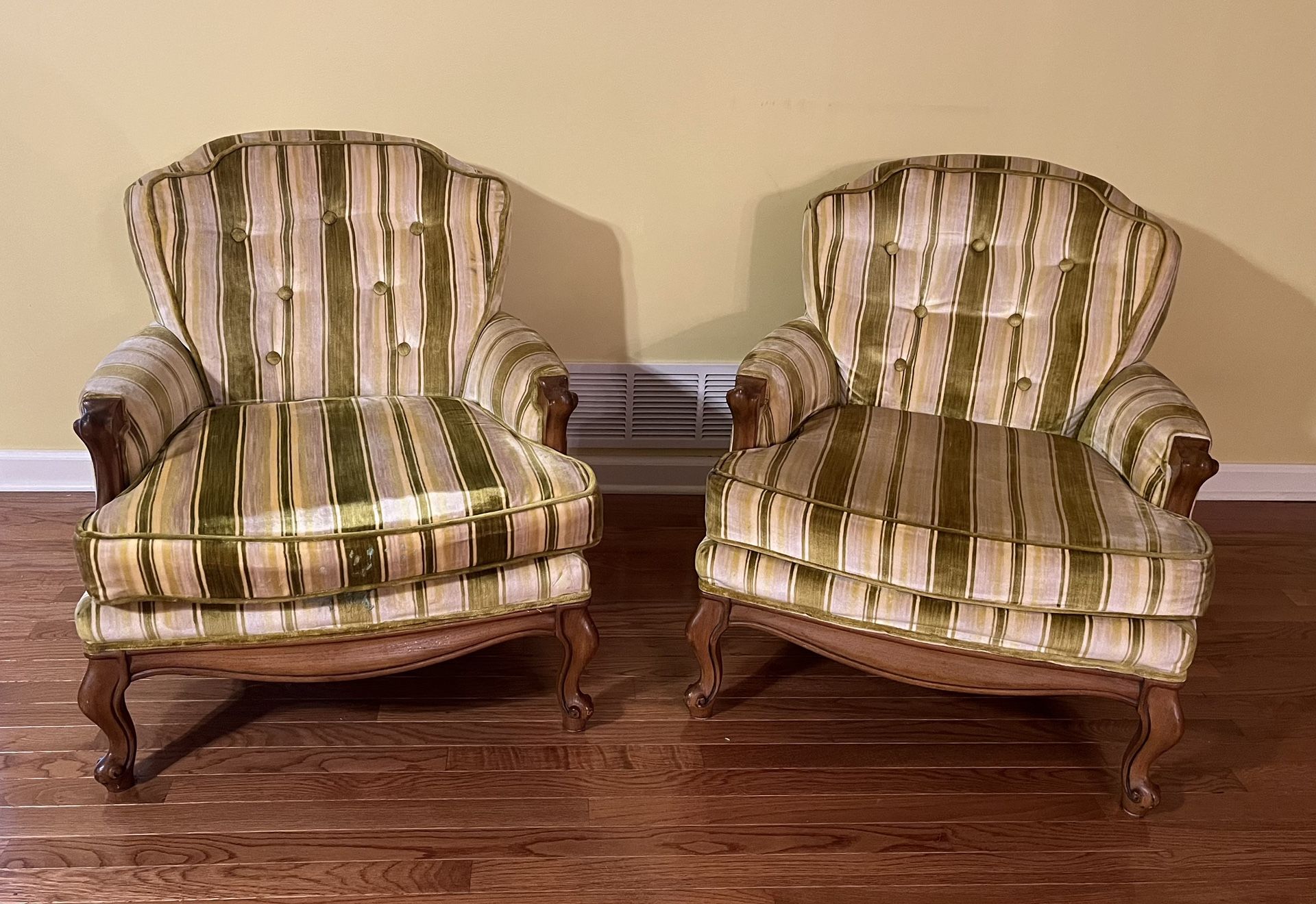 Pair of vintage Queen Anne-style wingback chairs with cabriole legs J.