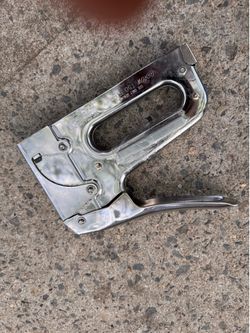 Staple gun