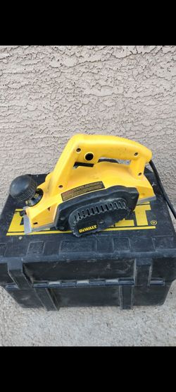 Plainer DeWalt electric