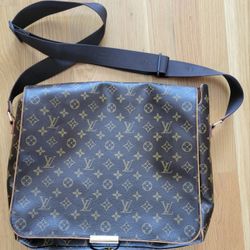 Authentic Louis Vuitton Shoulder Bag 