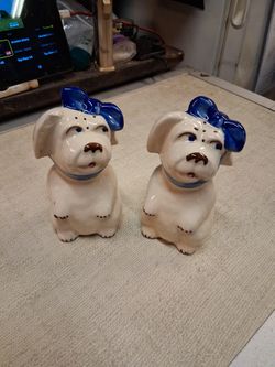 Vintage SHAWNTEE Salt & Pepper Shakers