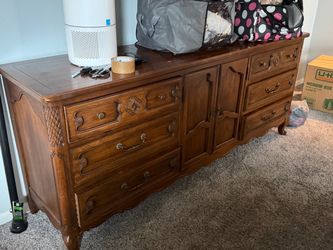 Dresser