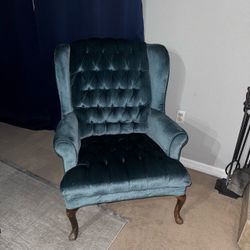 Vintage Green Tufted Velvet Wingback Accent Chair