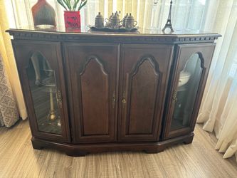 Broyhill - Made in USA - Buffet Cabinet with Glass Doors