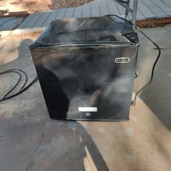 Whynter Mini Freezer 