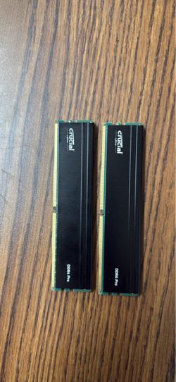 32GB 3200MHz Crucial DDR4 Pro Ram (2 16GB Sticks)