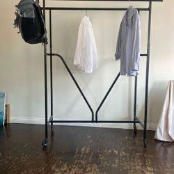 Garment rack (metal) With Wheels