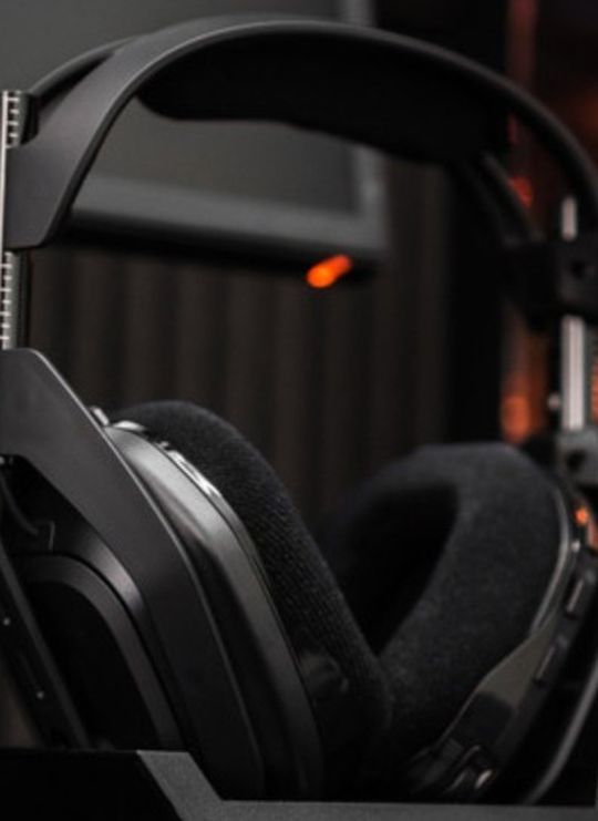 ASTRO A50 4TH GENERATION PS4 WIRELESS GAMING HEADSET