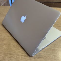 Apple MacBook Pro 15” Retina I7/16GB/500GB SSD STORAGE $350