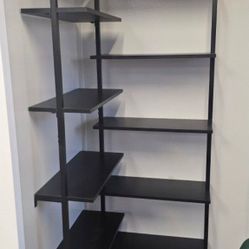 Corner Shelves 