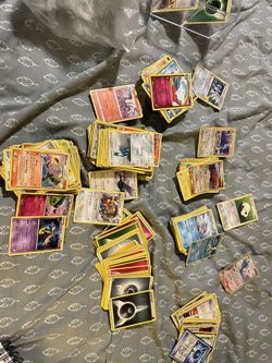 400+ Pokémon Card Lot 