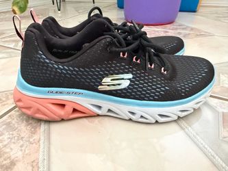 Skechers
