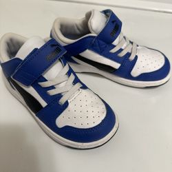 Boy Pumas Size 10
