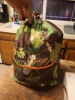 2 Sm Kids Sleeping Bags With Carring Case